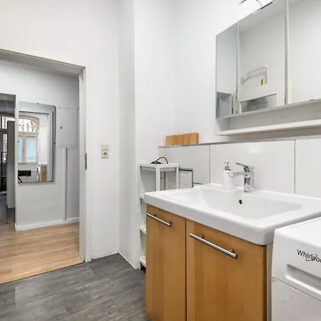Stilvoll Wohnen In Top-lage Apartamento *